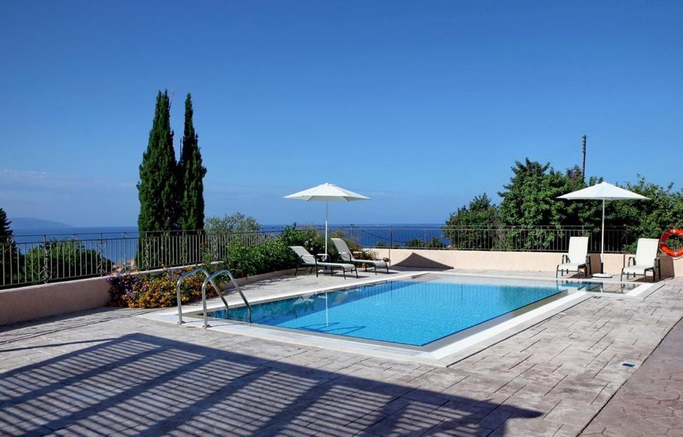 Provenzo And Meliti Villas 로우드하타 외부 사진