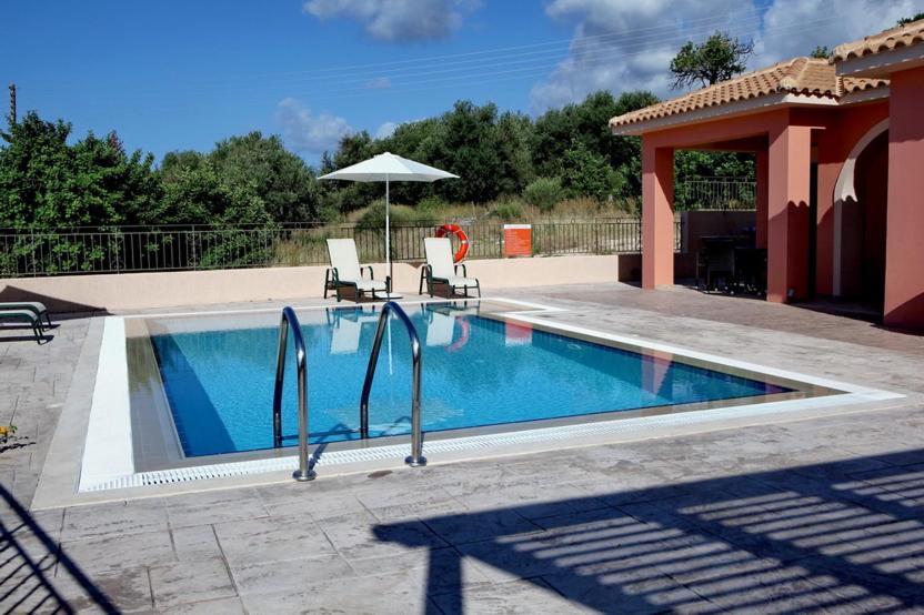 Provenzo And Meliti Villas 로우드하타 외부 사진